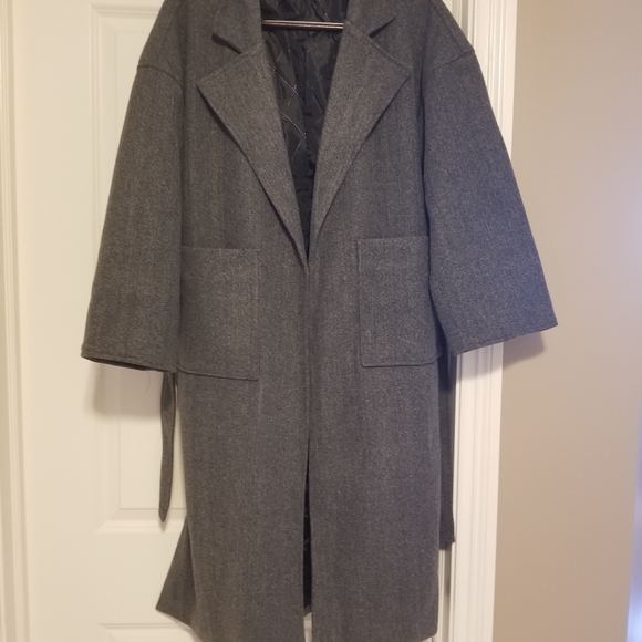 Light Weight Coat - Picture 3 of 4